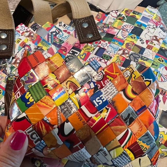 BNWOT Nahu Ollin Bag and matching wallet! - Picture 2 of 10